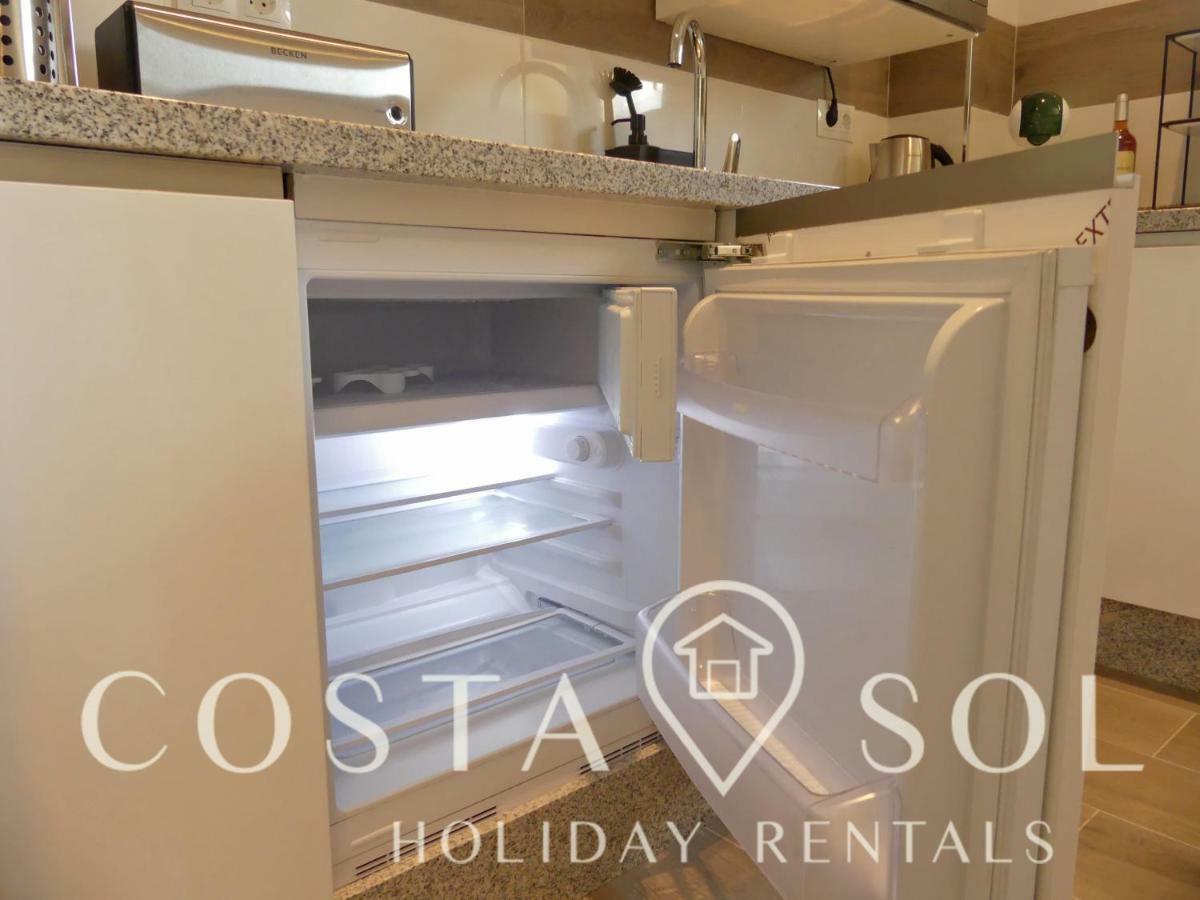 Apartamento Vacacional A 1 Minuto De La Playa - Carihuela Torremolinos Bagian luar foto